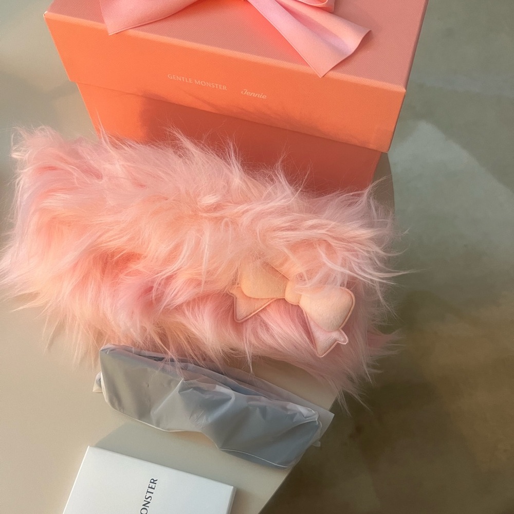 Jentle Salon: Gentle Monster x Jennie: Baby Pony 01 - New in Box